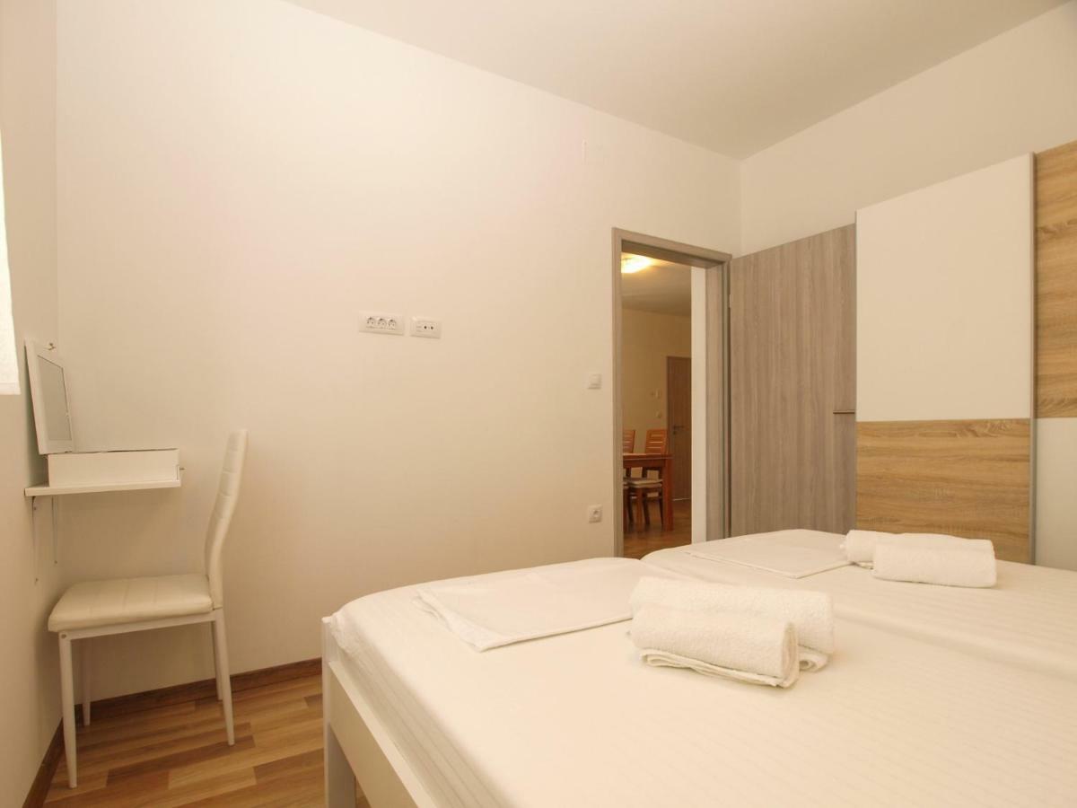 4 Stars Apartments-Pikula فاجانا المظهر الخارجي الصورة